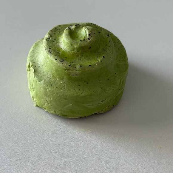 Lush Exclusive Kitchen Noubar Soap - Picture 9 of 9